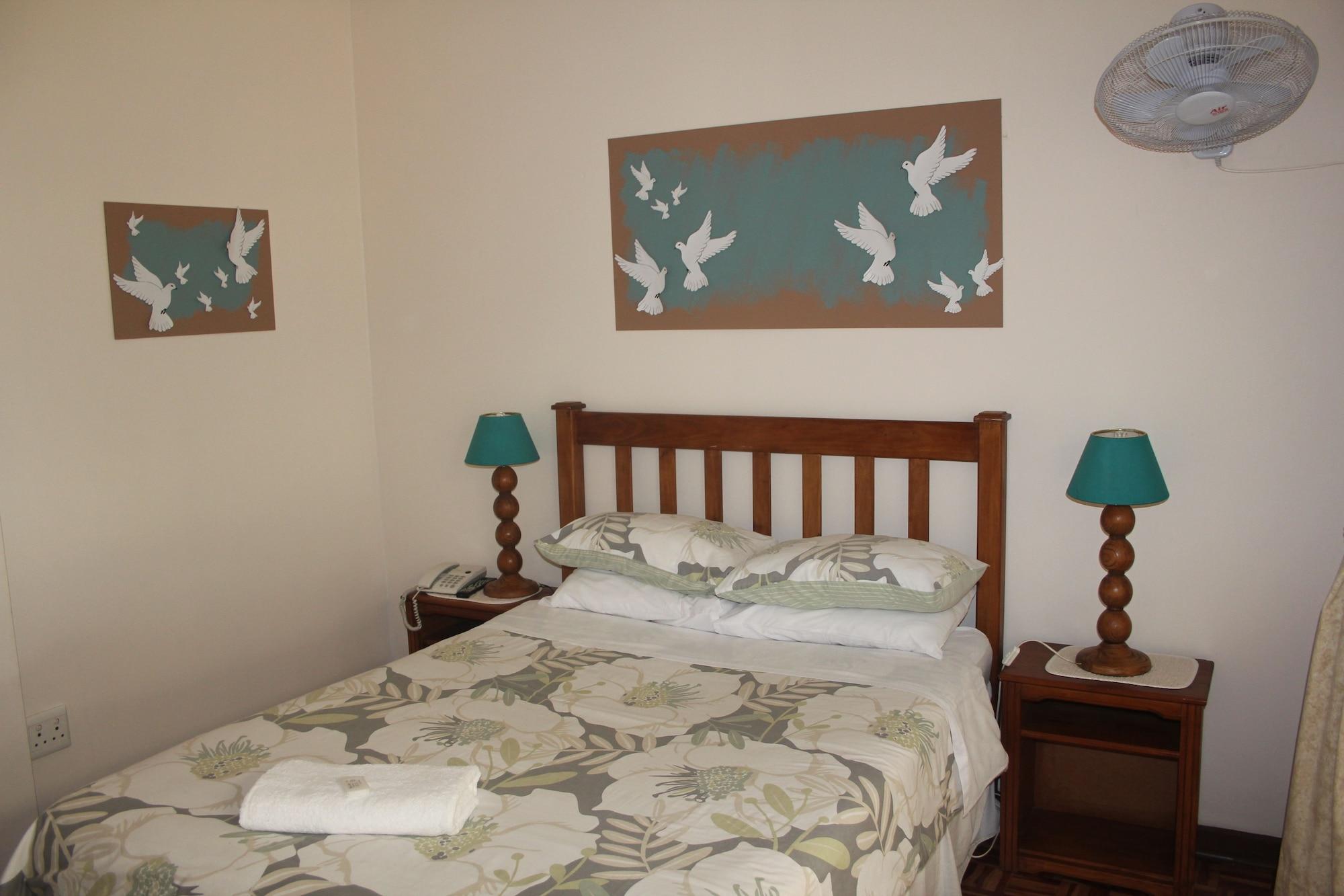 Dove'S Nest Guest House Kempton Park Bagian luar foto