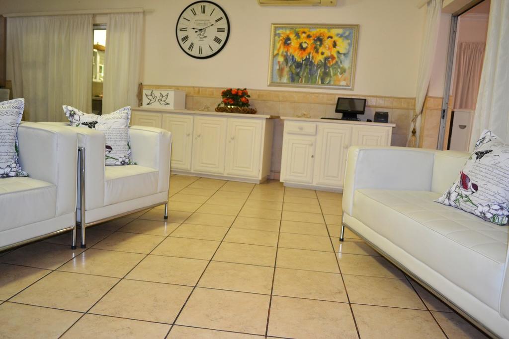 Dove'S Nest Guest House Kempton Park Bagian luar foto