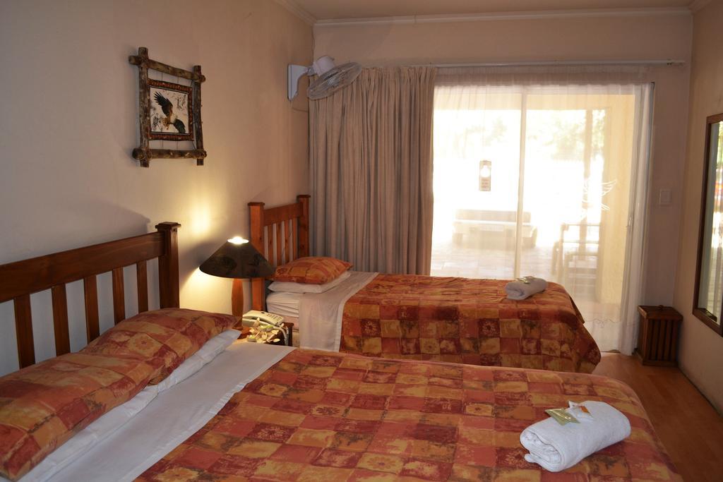 Dove'S Nest Guest House Kempton Park Bagian luar foto