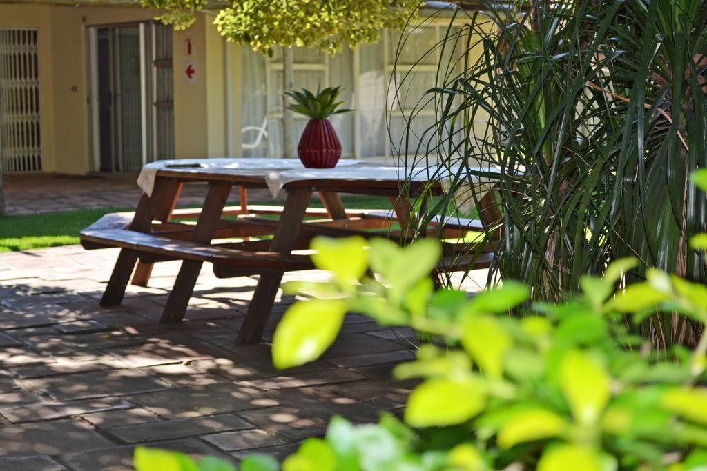 Dove'S Nest Guest House Kempton Park Bagian luar foto