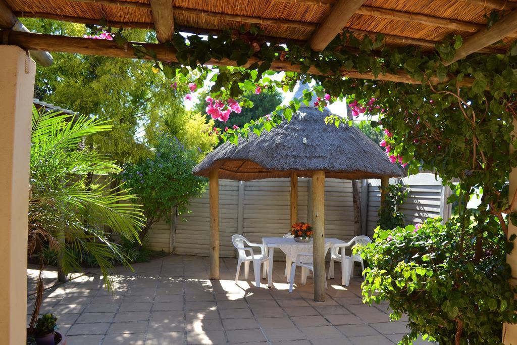 Dove'S Nest Guest House Kempton Park Bagian luar foto